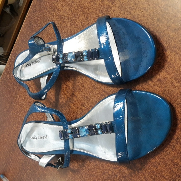Daisy Fuentes Like New Size 10M - Picture 1 of 2